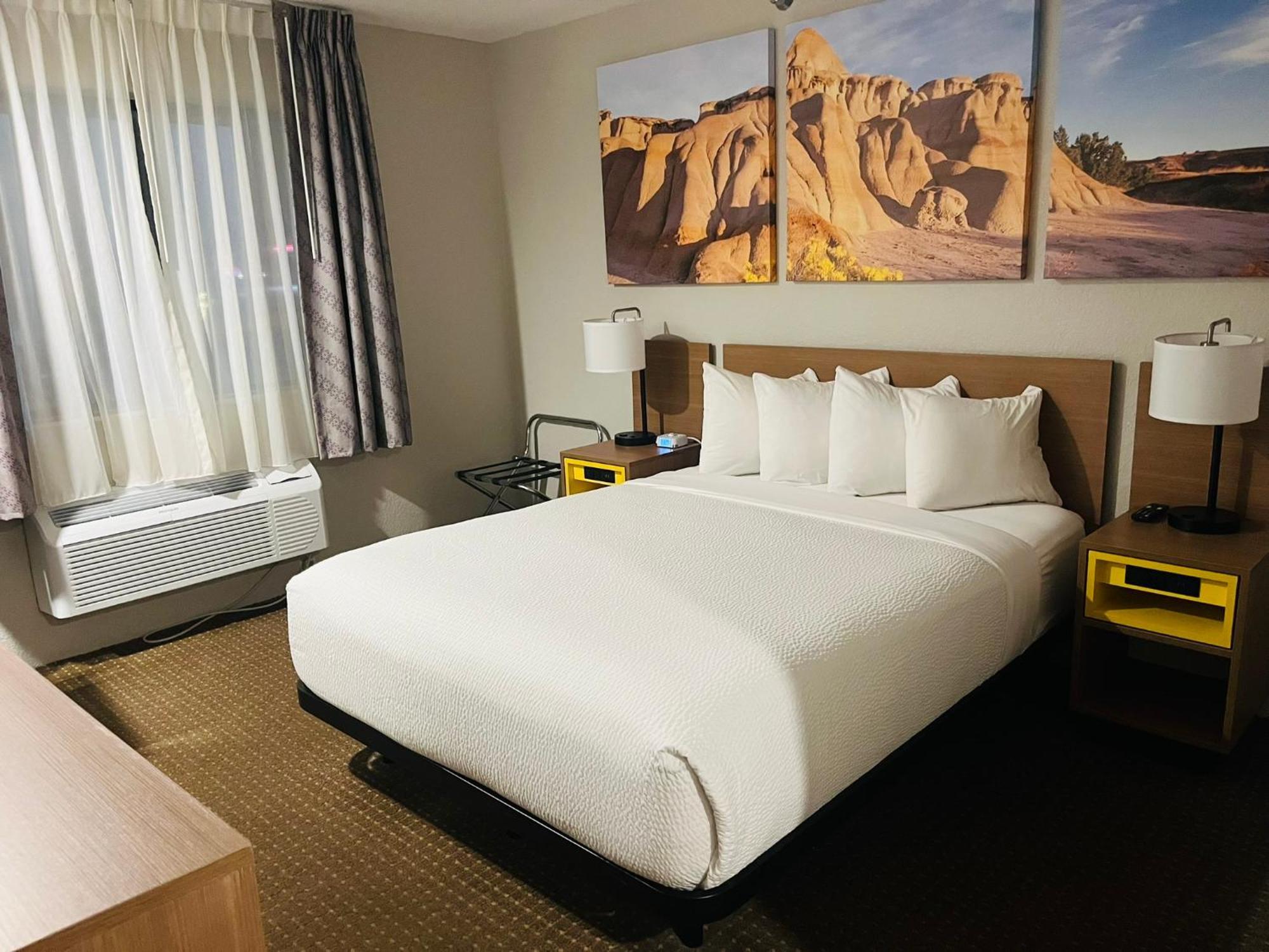 Days Inn By Wyndham Уолл Экстерьер фото